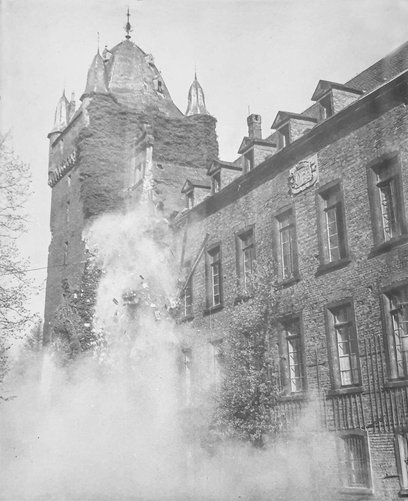 Sprengung Schloss Harff, 70er Jahre, Fotograf unbekannt